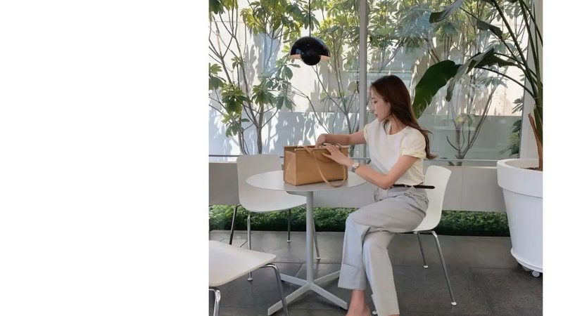 冰箱冷藏室结冰的维修费用主要由以下几部分构成：